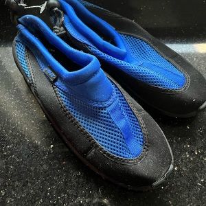 Big kid water shoes.  Never worn!  Get ready for summer fun!!